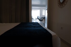 1 Schlafzimmer, Schreibtisch, Bügeleisen/Bügelbrett, WLAN