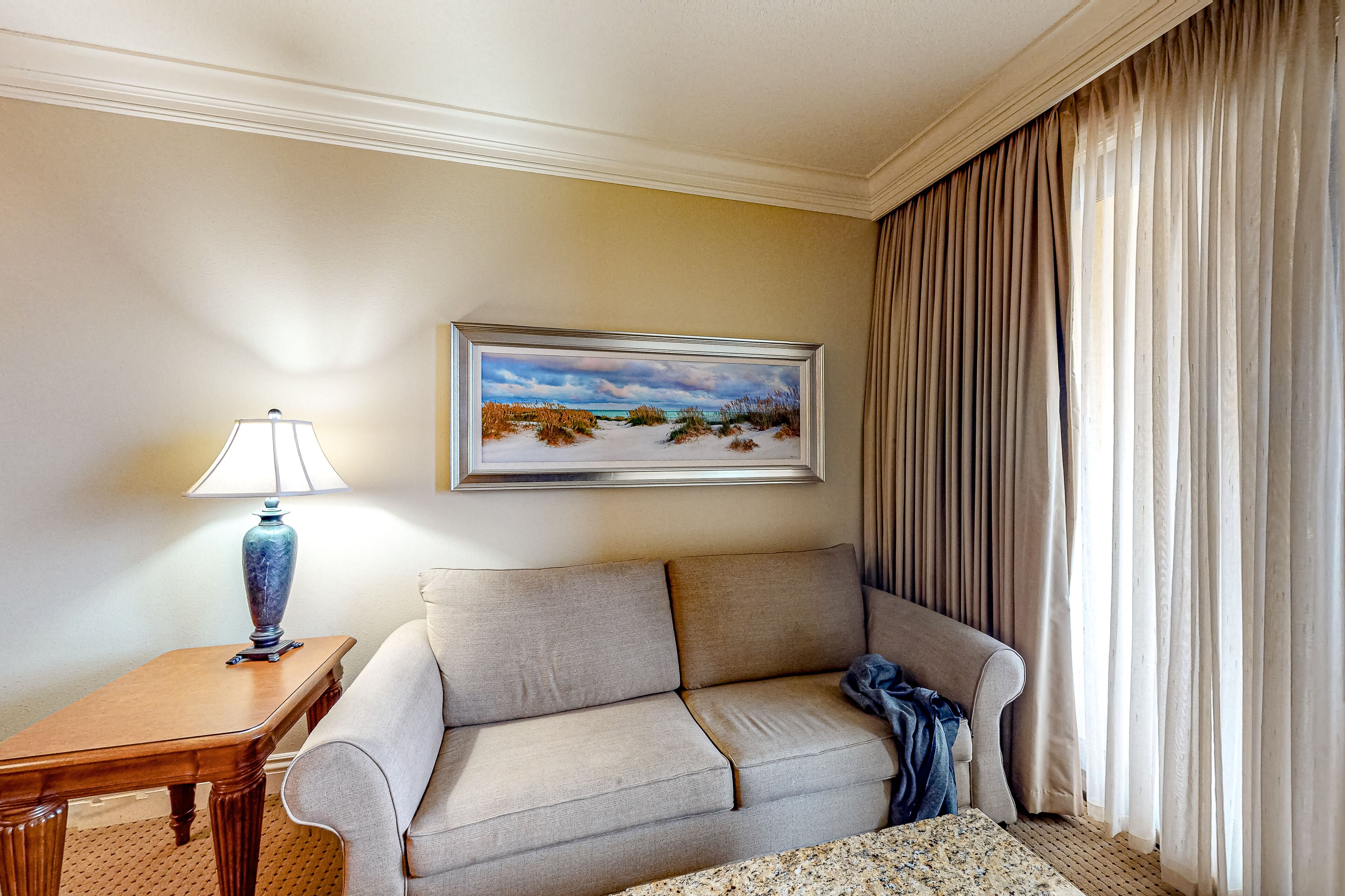 Gulf-front retreat with water view, pools, hot tubs, sauna, central AC & W/D