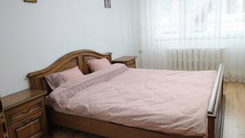 5 Schlafzimmer, Bügeleisen/Bügelbrett, WLAN, Bettwäsche