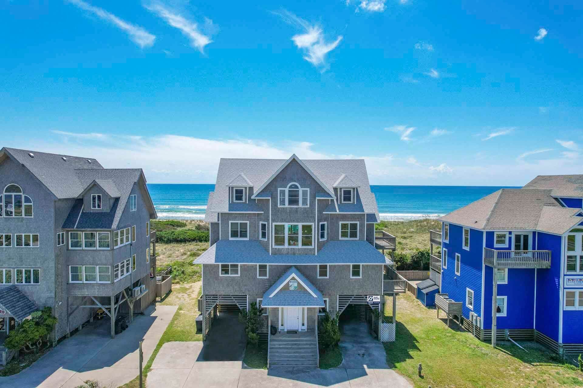 Oceanfront Home with Pool, Hot Tub, Tiki Bar, Game Room, and Workstation