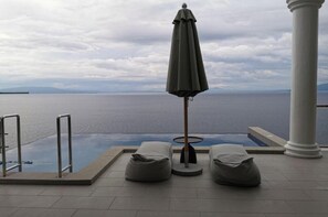 Outdoor pool - Four Bedroom Villa (Villa Escarceo) (Sinandigan Puerto Galera)