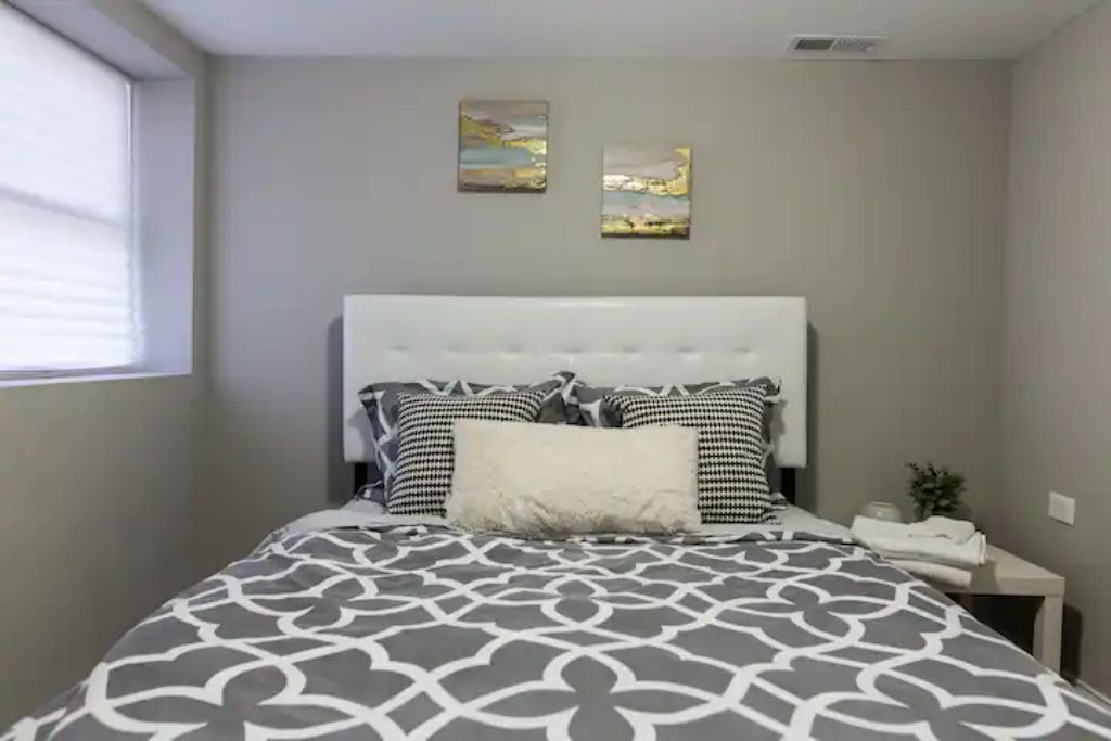 Cozy 2BR/1BA Garden Apartment Near Lincoln Square