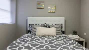 2 bedrooms, desk, iron/ironing board, free WiFi