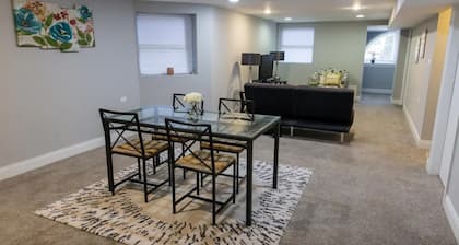Cozy 2BR/1BA Garden Apartment Near Lincoln Square