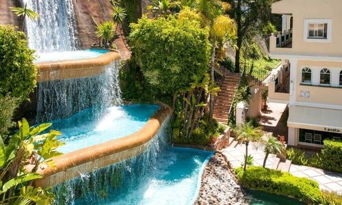 Aloha Gardens 2 | Garden Apartment Pools Bbq