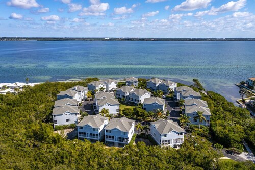 Cedars East Townhome on beautiful Longboat Key