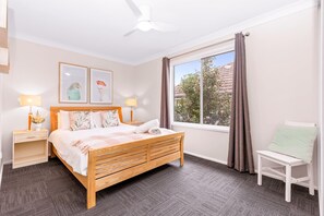 4 chambres, fer et planche à repasser, Wi-Fi