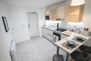 Private kitchen - Birtin Works Apartments - Brand New - City Centre (Sheffield)