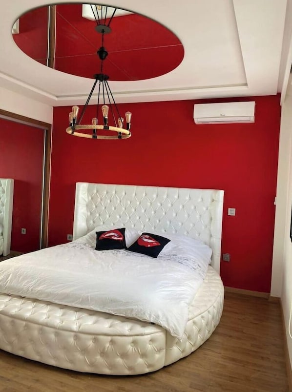 1 bedroom, iron/ironing board, travel crib, WiFi
