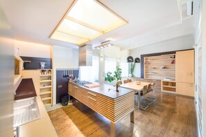 Venus Apartments - Quiet &Spacious Penthouse City Centre | Private kitchen | Fridge, oven, dishwasher, espresso maker - Venus Apartments - Parliament I (Budapest)