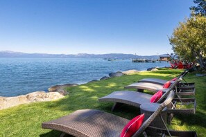 Property grounds - Grandview in Homewood- Lakefront (Tahoma)