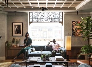 Sala de estar en el lobby