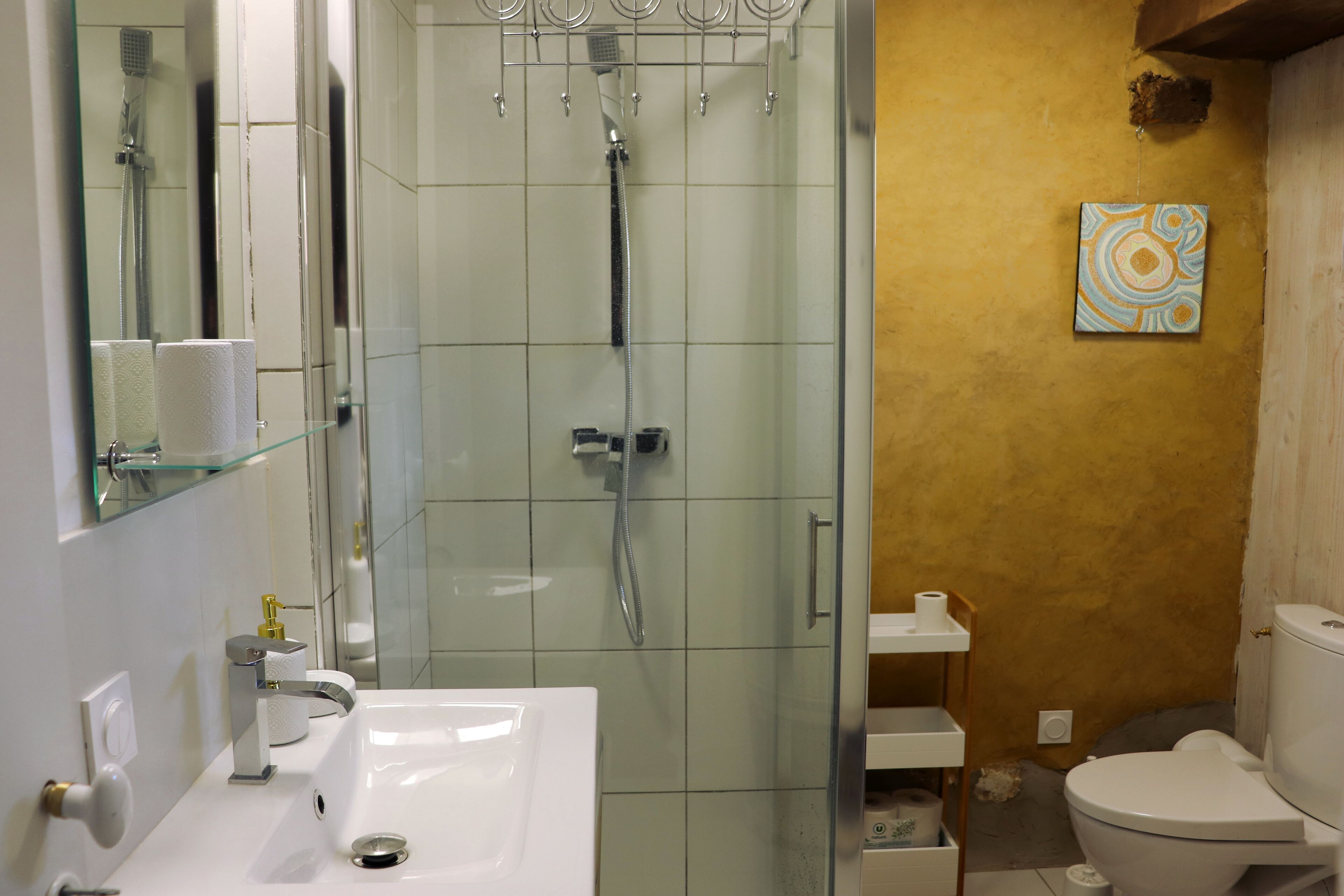 Charm and Nature - Bedroom in a mud house in the Pays de Brocéliande