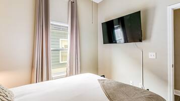 4 habitaciones, acceso a internet y ropa de cama