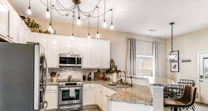 Charming, immaculate coastal home with furnished porches, AC, & washer/dryer