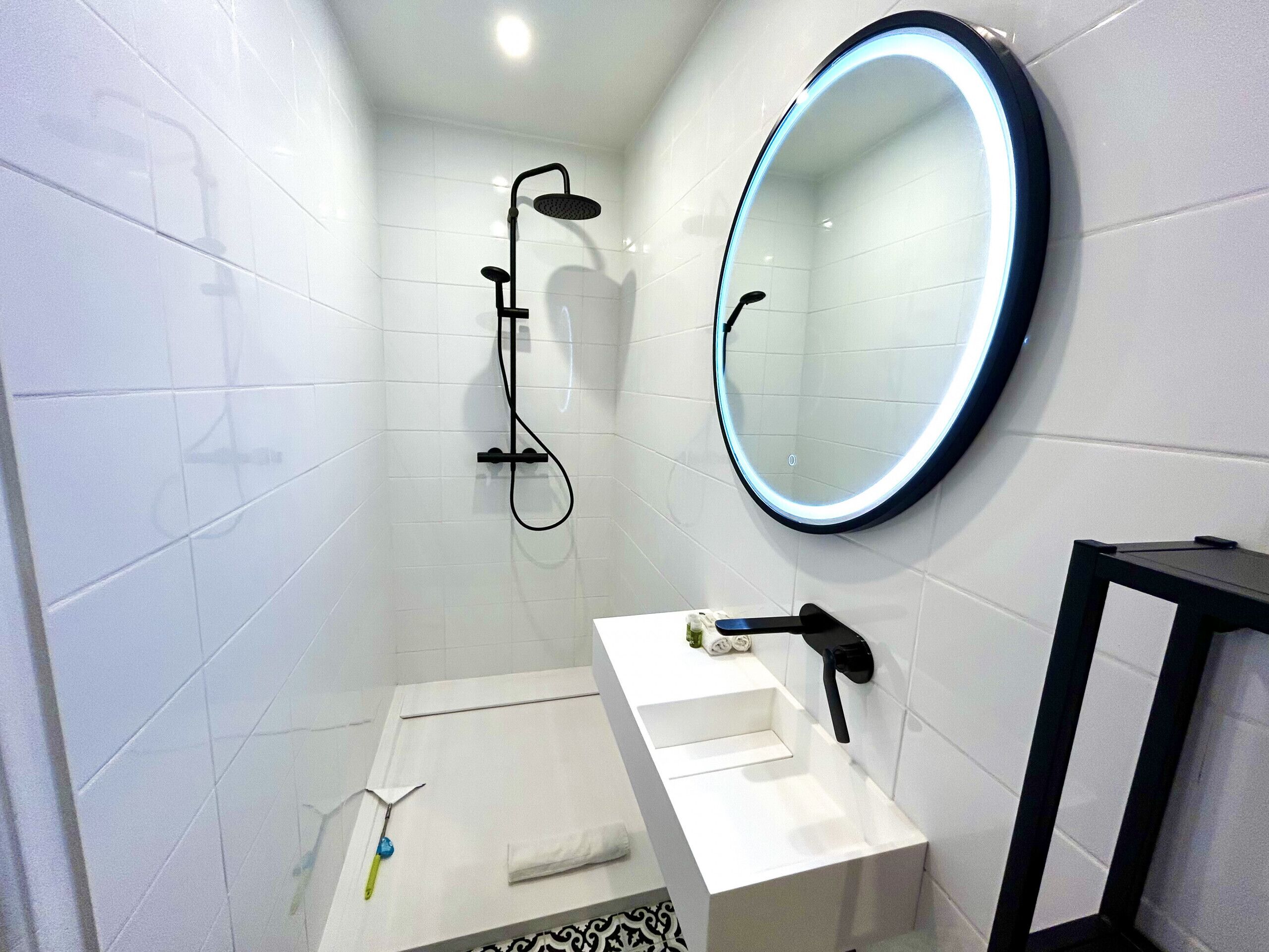 B OT Maison d'Adam - Old Town / Promenade des Angl