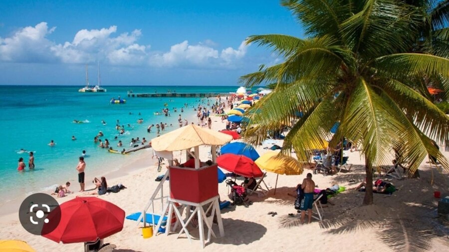 Beautiful 1-bed House in Old Harbour, Gated