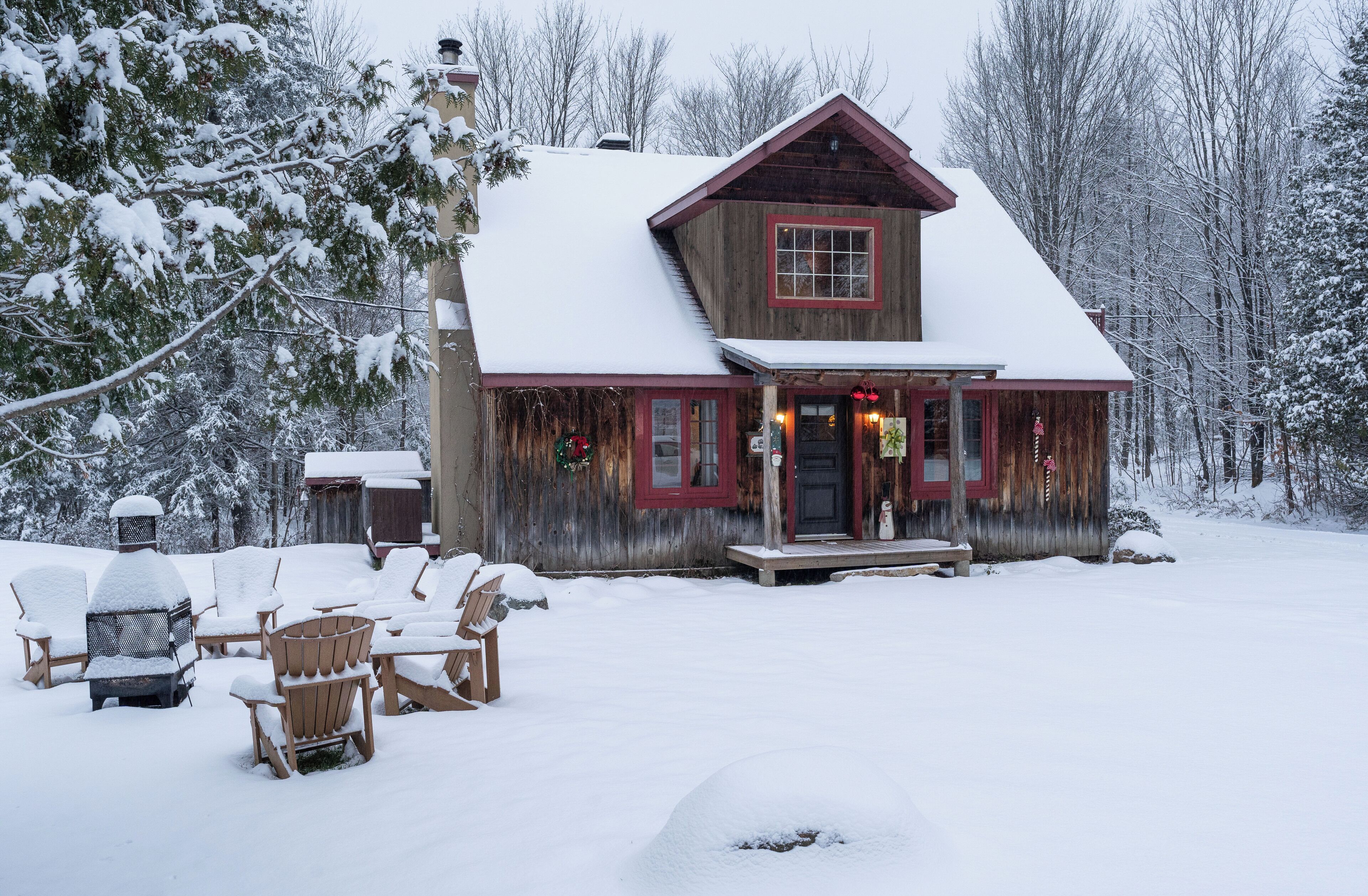 Family Chalet | Blackout drapes, bed sheets