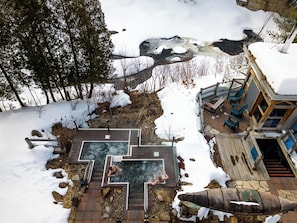 Couples treatment room(s), sauna, hot tub, body treatments