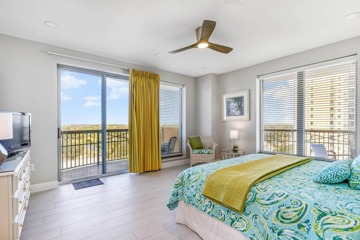 Condo, 3 Bedrooms | Individually decorated, individually furnished