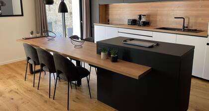 Maison 12 Personnes au Coeur de la Vieille Ville !