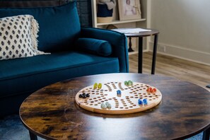 TV connectée, table de tennis de table