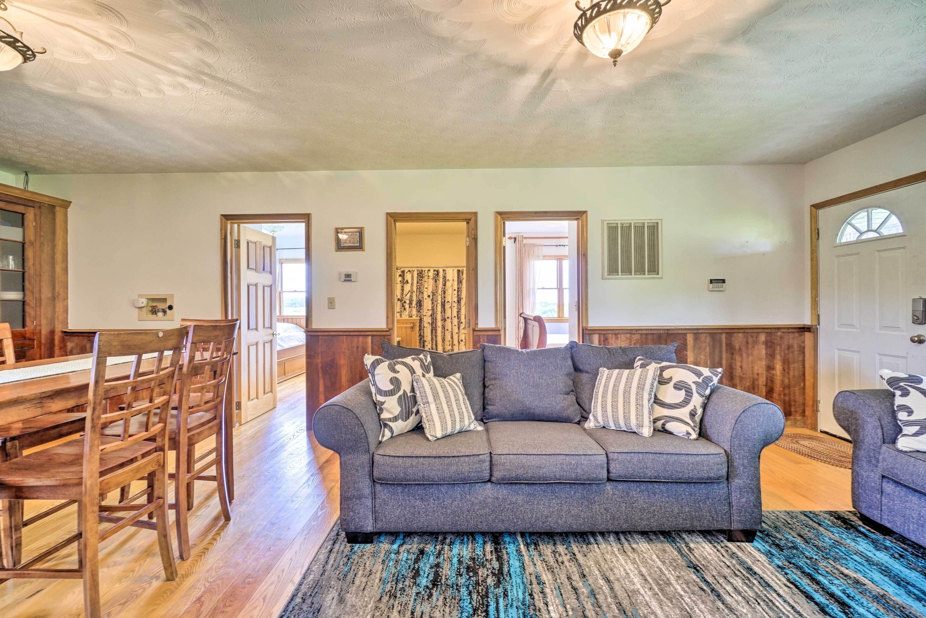 McArthur Cabin: Peaceful Getaway on Farm!