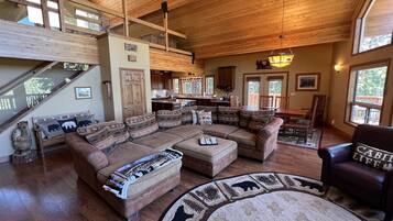 Smart TV, fireplace, DVD player, books