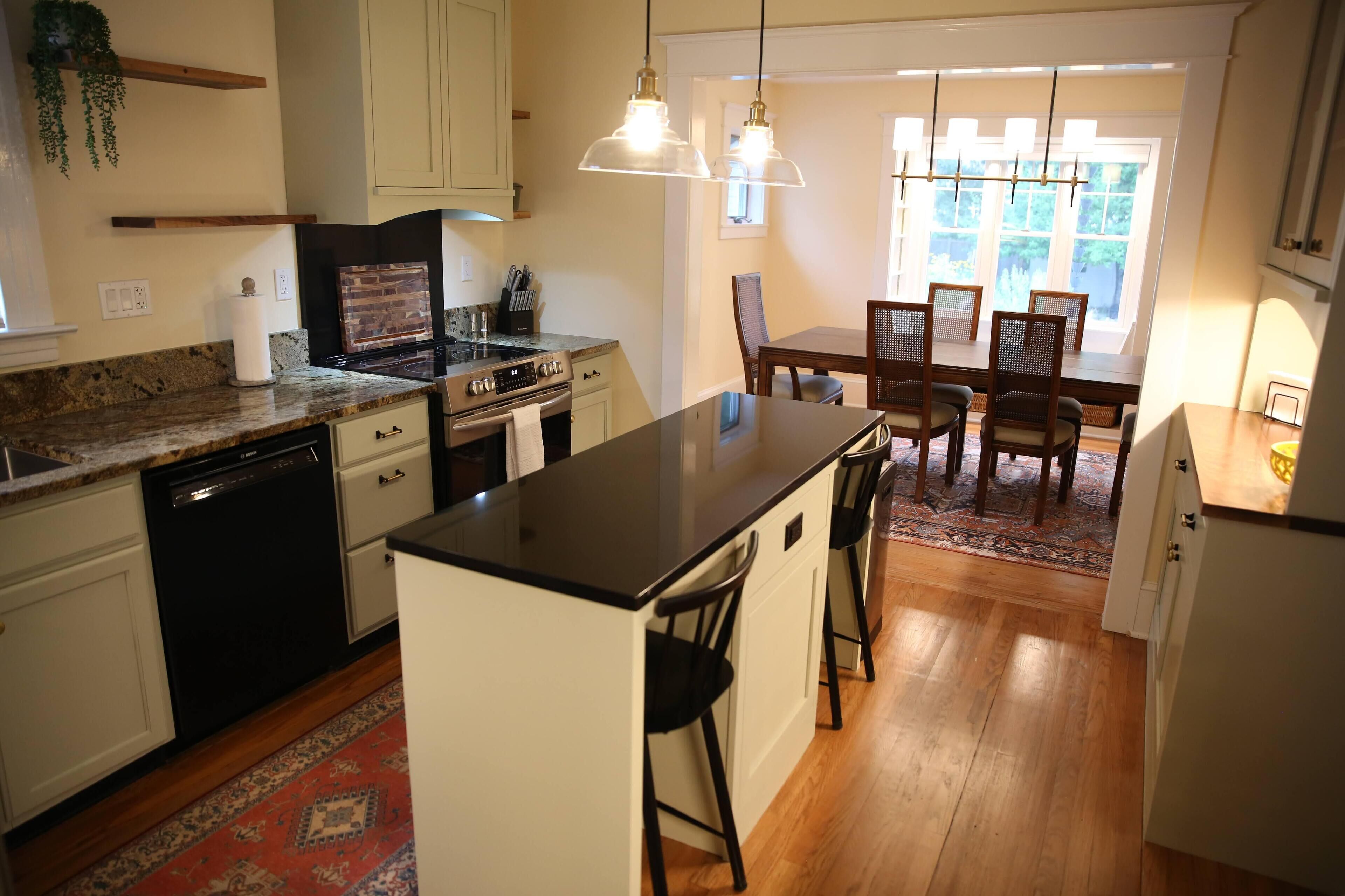 Charming Craftsman Home - Near Vassar, Marist