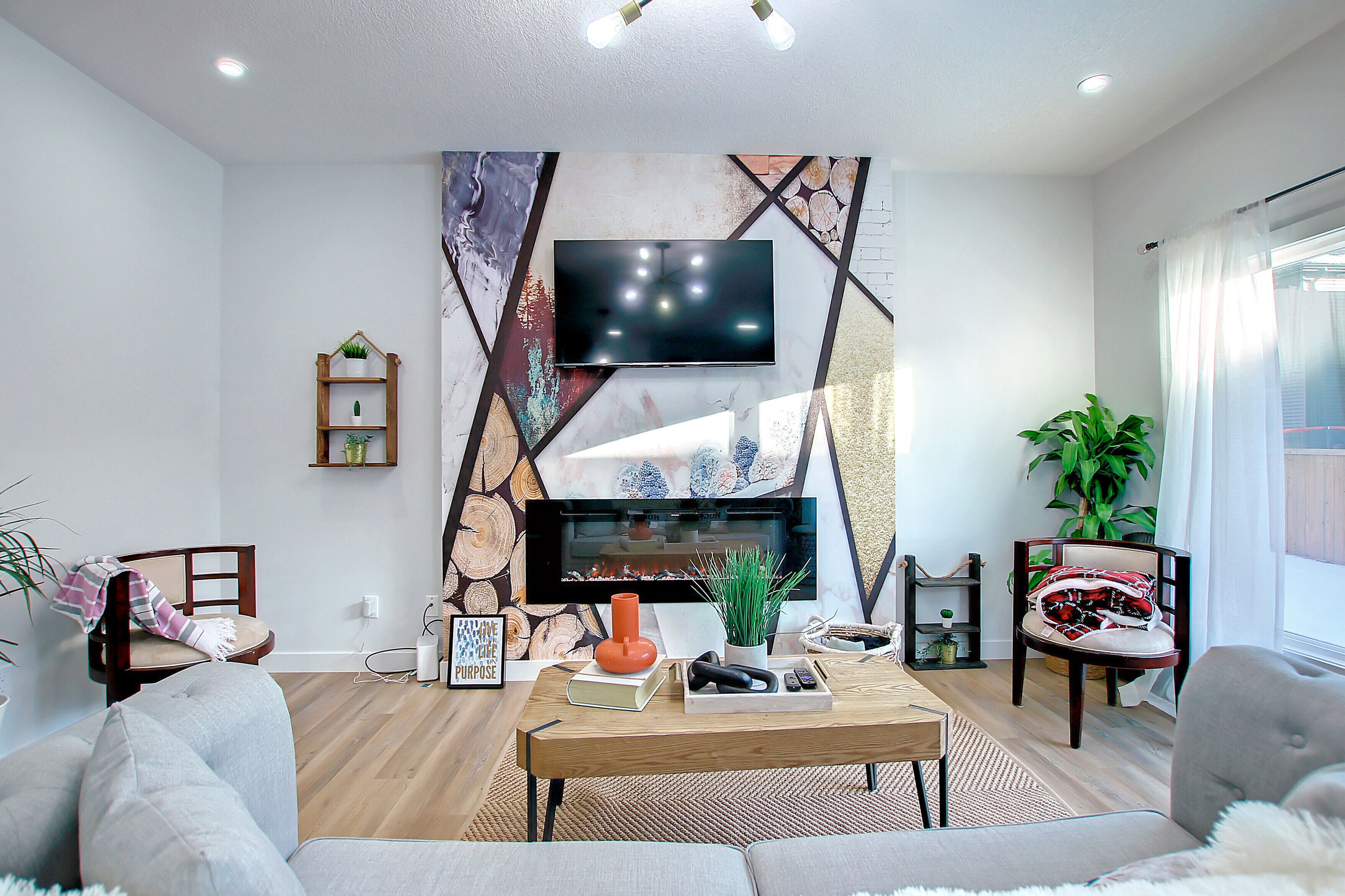 ☆NEW 3Bedroom Luxury Home☆ Mins to Airport✔️ Fireplace 🔥Netflix✔Wifi⚡