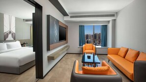 Executive Suite, 1 King Bed, Non Smoking