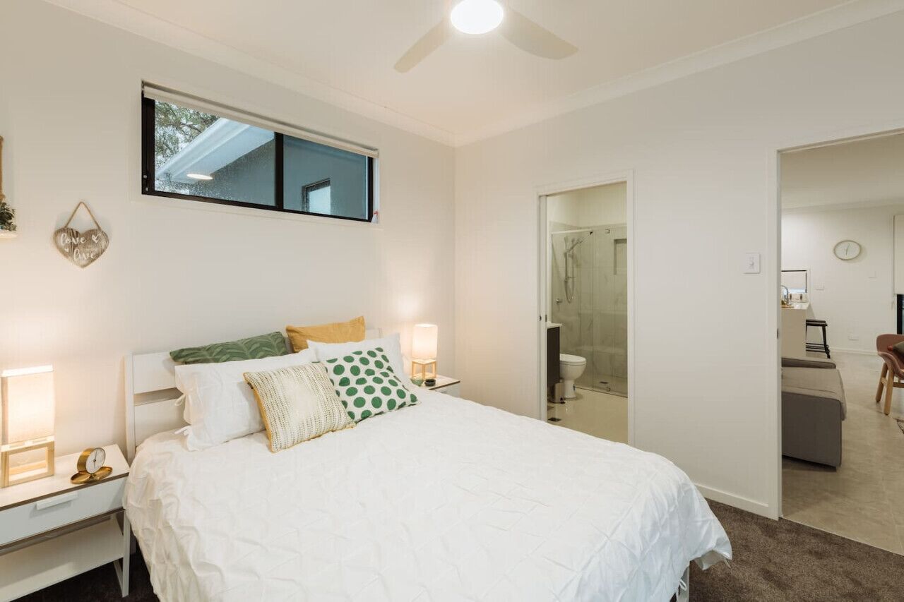 3 Schlafzimmer, Schreibtisch, Bügeleisen/Bügelbrett, WLAN