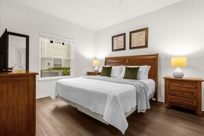 4 bedrooms, iron/ironing board, WiFi, bed sheets