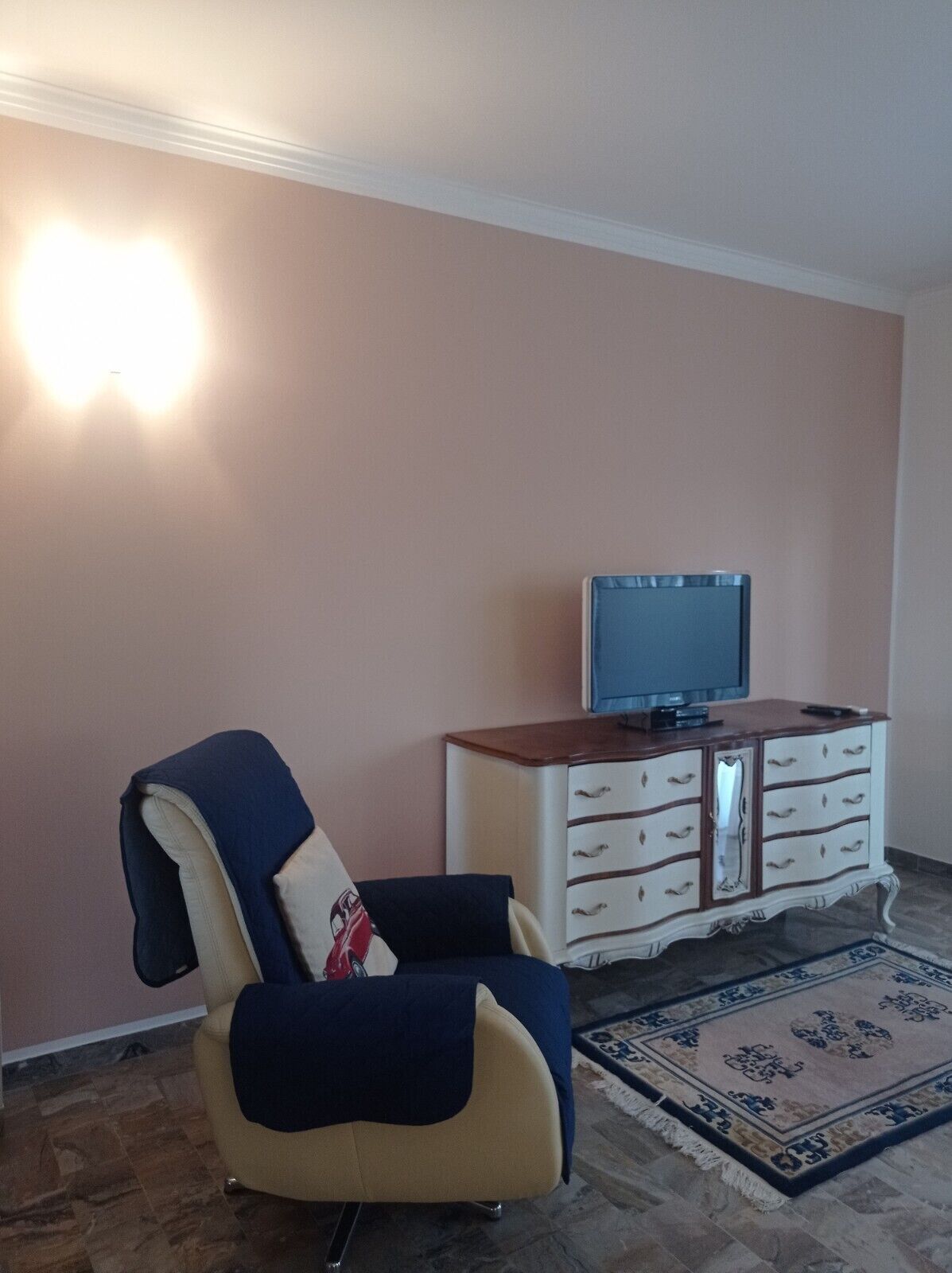 Large 75m2 equipped apartment