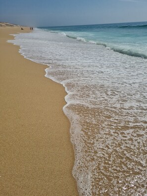 Plage à proximité, chaises longues
