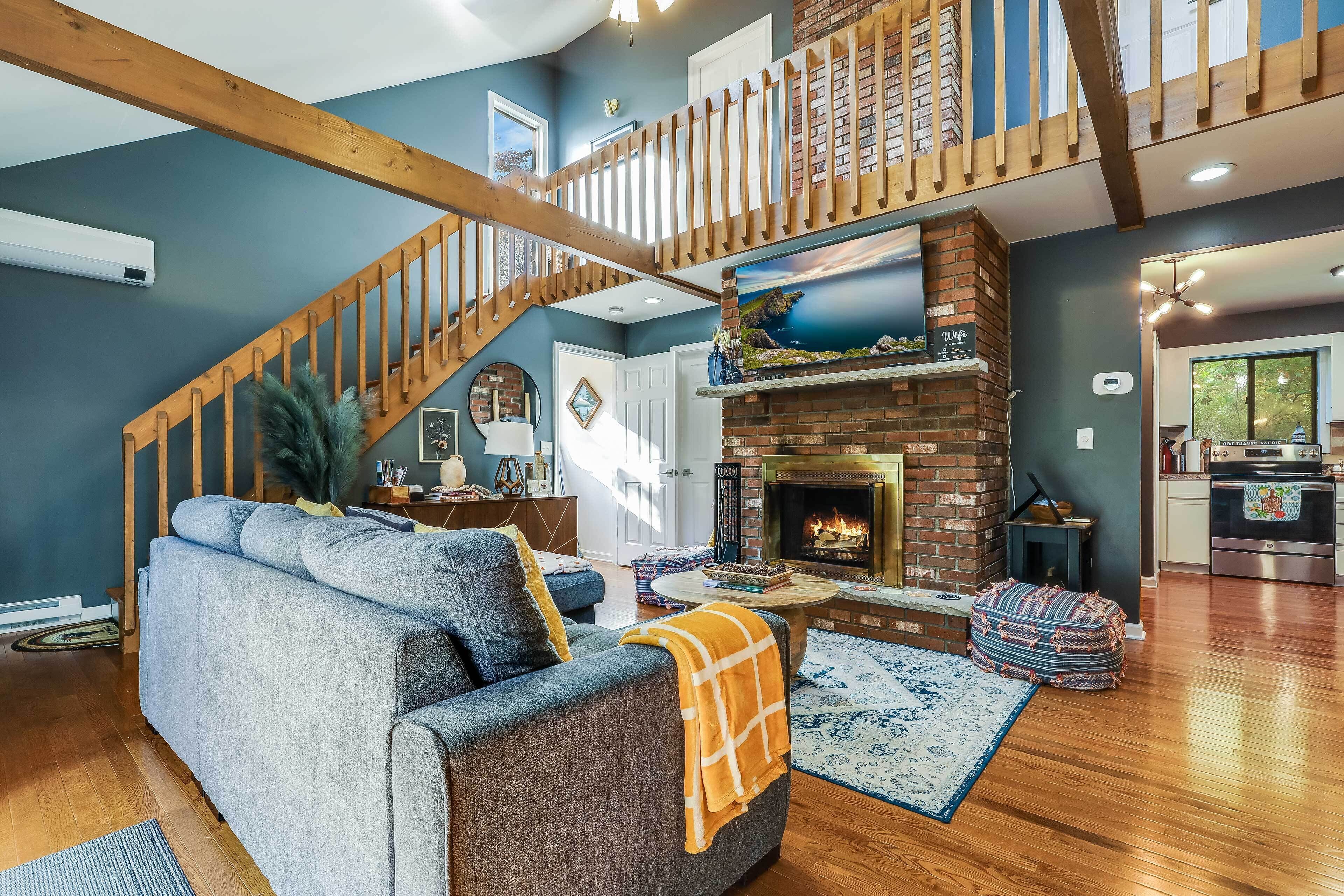 Peaceful Poconos Retreat w/ Hot Tub & Fire Pit!