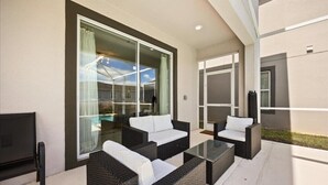 Unclassified image, 5 of 34, button - 6 Bedrooms/ 5 Bathrooms/ Champions (1097 LS) (Davenport)