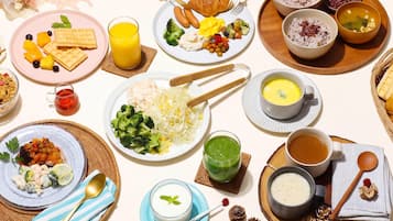 Café da manhã com buffet grátis todos os dias