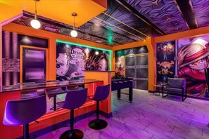 Bar (in der Unterkunft)
