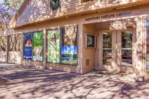 Exterior detail - REDC27 - Spacious Home, Ping Pong, Pool Table (Sunriver)