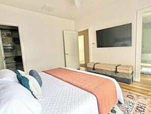 3 soverom, skrivebord, strykejern/-brett og wi-fi (inkludert)