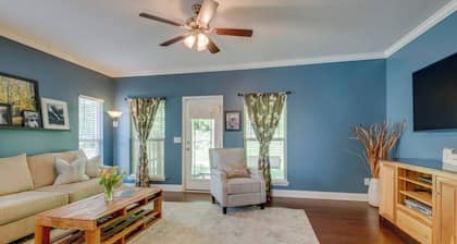This condominium is a 0 bedroom(s), 3 bathrooms, located in Nashville, TN.