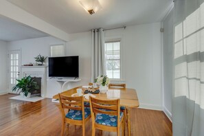 Dining - Our cozy stone cottage is a wonderful home in a beautiful neighborhood filled with mature trees (Nashville)