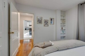 3 chambres, fer et planche à repasser, lit parapluie, Wi-Fi gratuit