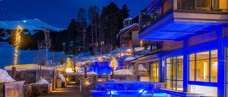 Indendørs pool, udendørs pool