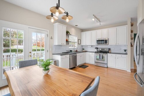 Spacious 3BR Home w/ Office, Yard & Fast Wi-Fi