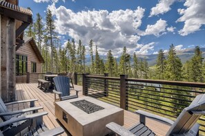 Outdoor dining - Big Sky at Highlands | Mountain Modern | Views (Breckenridge)