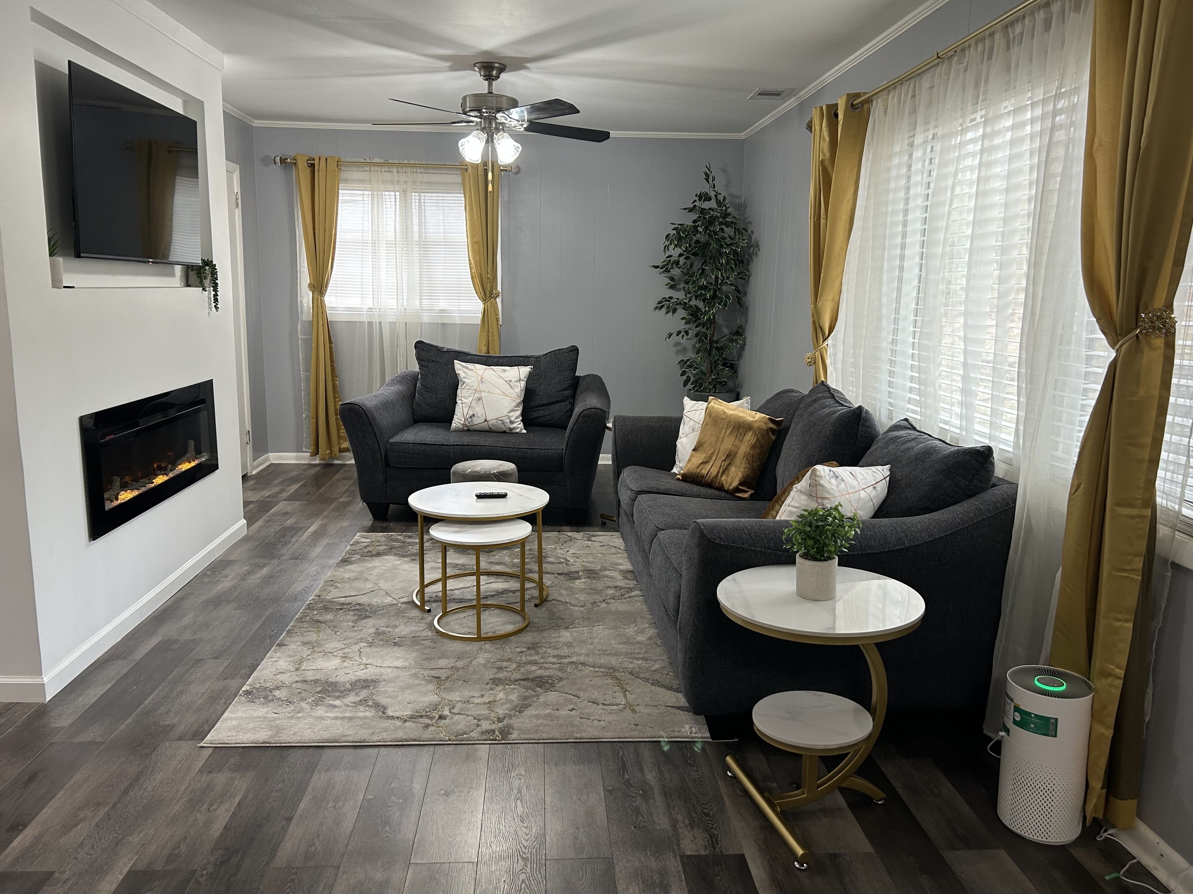 The Hazel House Cozy Home 4BR/5BED/2.5BATH SELF-CHECKIN