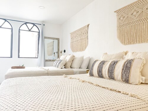 Loreto80-NEW Studio Cirio, in downtown by beach