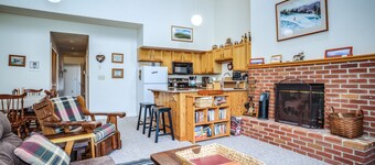 Near PSU, Barn at the Pemi, Ice Castles & Skiing